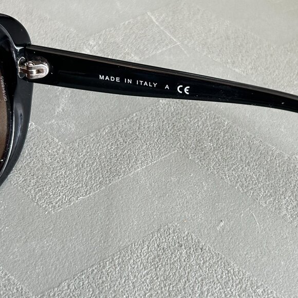 Chanel Signature Oval Sunglasses 5312 Black - Picture 6 of 7